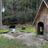 Bild vom Spielplatz anzeigen.