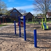 Bild vom Spielplatz anzeigen.