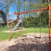 Bild vom Spielplatz anzeigen.