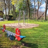 Bild vom Spielplatz anzeigen.