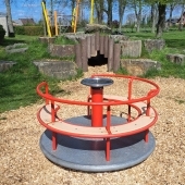 Bild vom Spielplatz anzeigen.