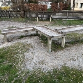 Bild vom Spielplatz anzeigen.
