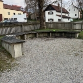 Bild vom Spielplatz anzeigen.