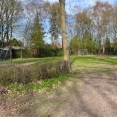 Bild vom Spielplatz anzeigen.