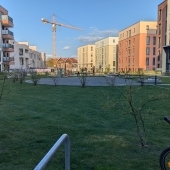 Bild vom Spielplatz anzeigen.