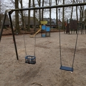 Bild vom Spielplatz anzeigen.