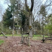 Bild vom Spielplatz anzeigen.