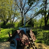 Bild vom Spielplatz anzeigen.