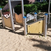 Bild vom Spielplatz anzeigen.