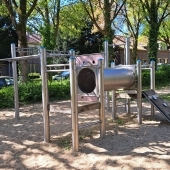 Bild vom Spielplatz anzeigen.