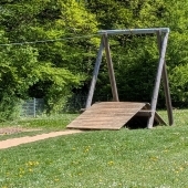Bild vom Spielplatz anzeigen.