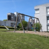 Bild vom Spielplatz anzeigen.
