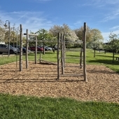 Bild vom Spielplatz anzeigen.