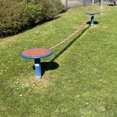 Bild vom Spielplatz anzeigen.