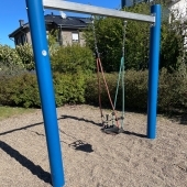 Bild vom Spielplatz anzeigen.