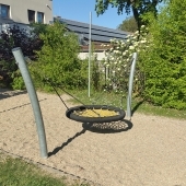 Bild vom Spielplatz anzeigen.