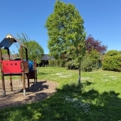 Bild vom Spielplatz anzeigen.