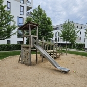 Bild vom Spielplatz anzeigen.