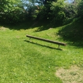 Bild vom Spielplatz anzeigen.