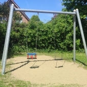 Bild vom Spielplatz anzeigen.