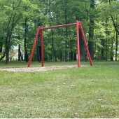 Bild vom Spielplatz anzeigen.