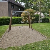 Bild vom Spielplatz anzeigen.