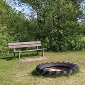 Bild vom Spielplatz anzeigen.