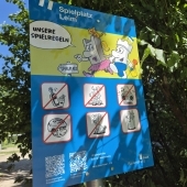 Bild vom Spielplatz anzeigen.