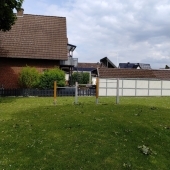Bild vom Spielplatz anzeigen.