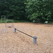Bild vom Spielplatz anzeigen.