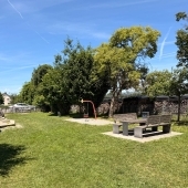 Bild vom Spielplatz anzeigen.