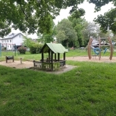 Bild vom Spielplatz anzeigen.