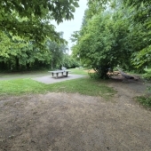 Bild vom Spielplatz anzeigen.