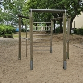 Bild vom Spielplatz anzeigen.