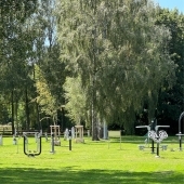Bild vom Spielplatz anzeigen.