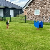 Bild vom Spielplatz anzeigen.