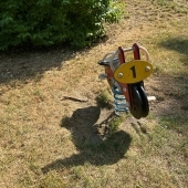 Bild vom Spielplatz anzeigen.