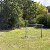 Bild vom Spielplatz anzeigen.