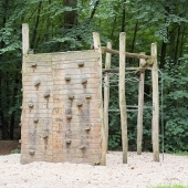 Bild vom Spielplatz anzeigen.