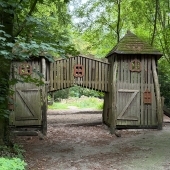 Bild vom Spielplatz anzeigen.
