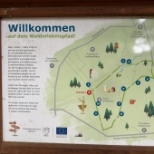 Bild vom Spielplatz anzeigen.