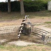 Bild vom Spielplatz anzeigen.