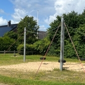 Bild vom Spielplatz anzeigen.