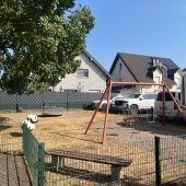 Bild vom Spielplatz anzeigen.
