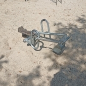 Bild vom Spielplatz anzeigen.