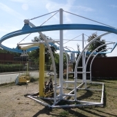 Bild vom Spielplatz anzeigen.