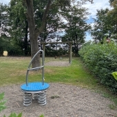 Bild vom Spielplatz anzeigen.