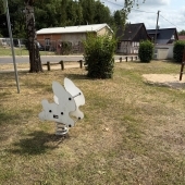 Bild vom Spielplatz anzeigen.