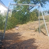 Bild vom Spielplatz anzeigen.