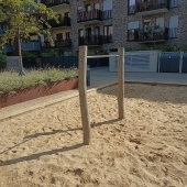 Bild vom Spielplatz anzeigen.